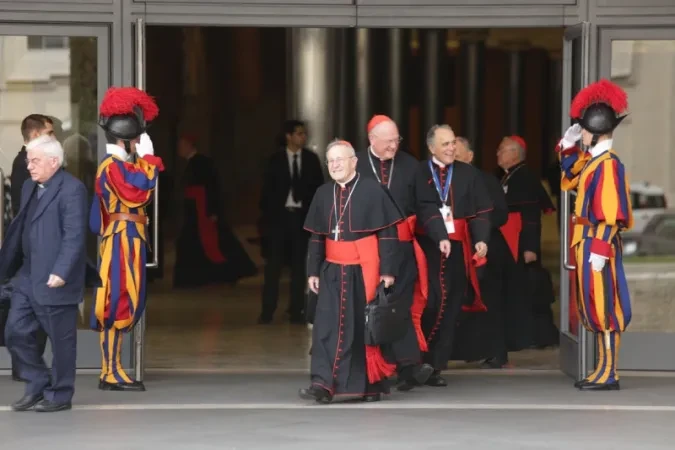 paus-franciscus-snijdt-opnieuw-in-de-salarissen-van-de-kardinalen-van-het-vaticaan