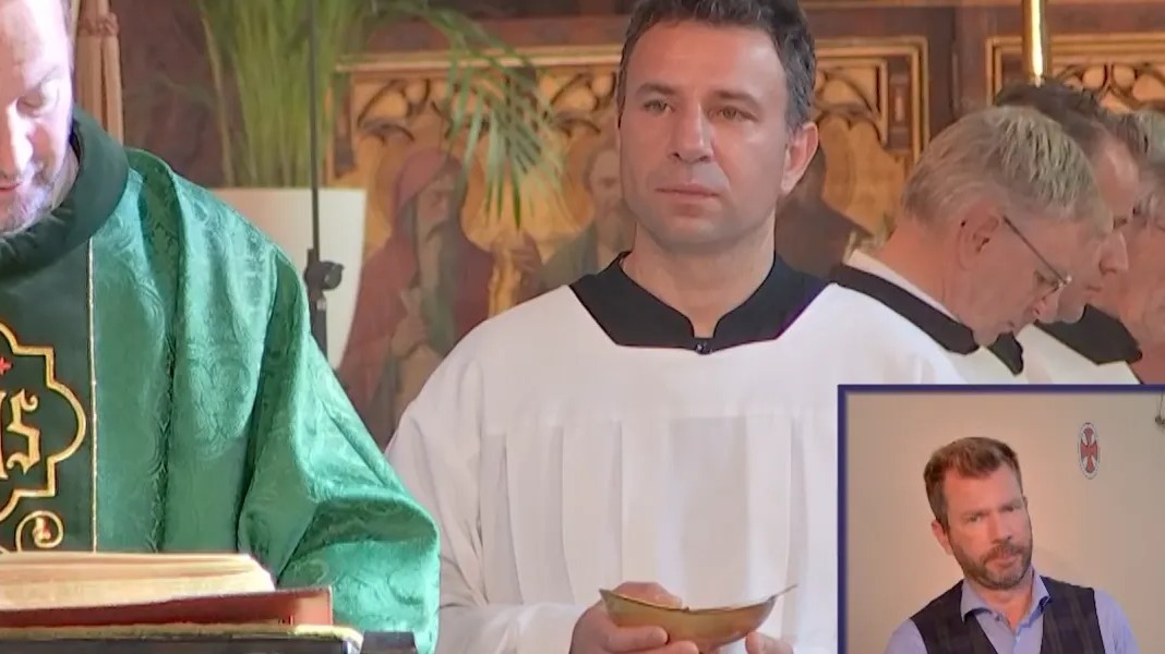 gebarentolk-terug-bij-wekelijkse-eucharistieviering-op-tv.-bij-kro-ncrv