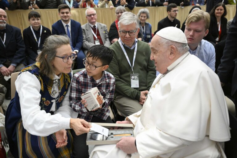 paus-franciscus:-carlo-acutis-toont-jongeren-‘de-volheid-van-het-leven’-in-christus