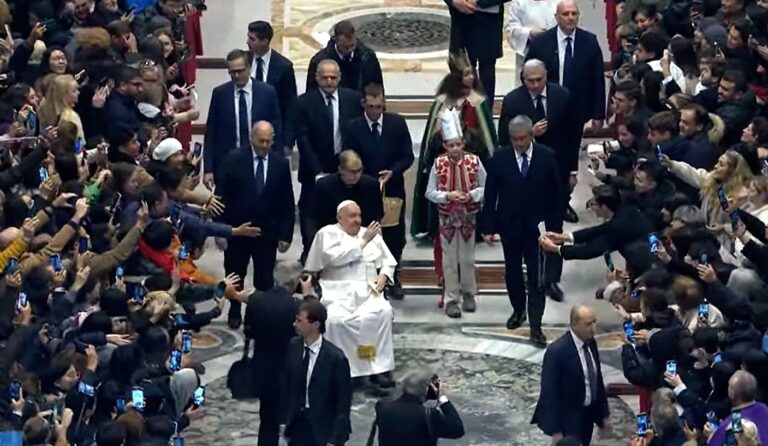 nieuwe-video-over-paus-franciscus-op-katholiekleven.nl:-‘paus-van-de-nabijheid’