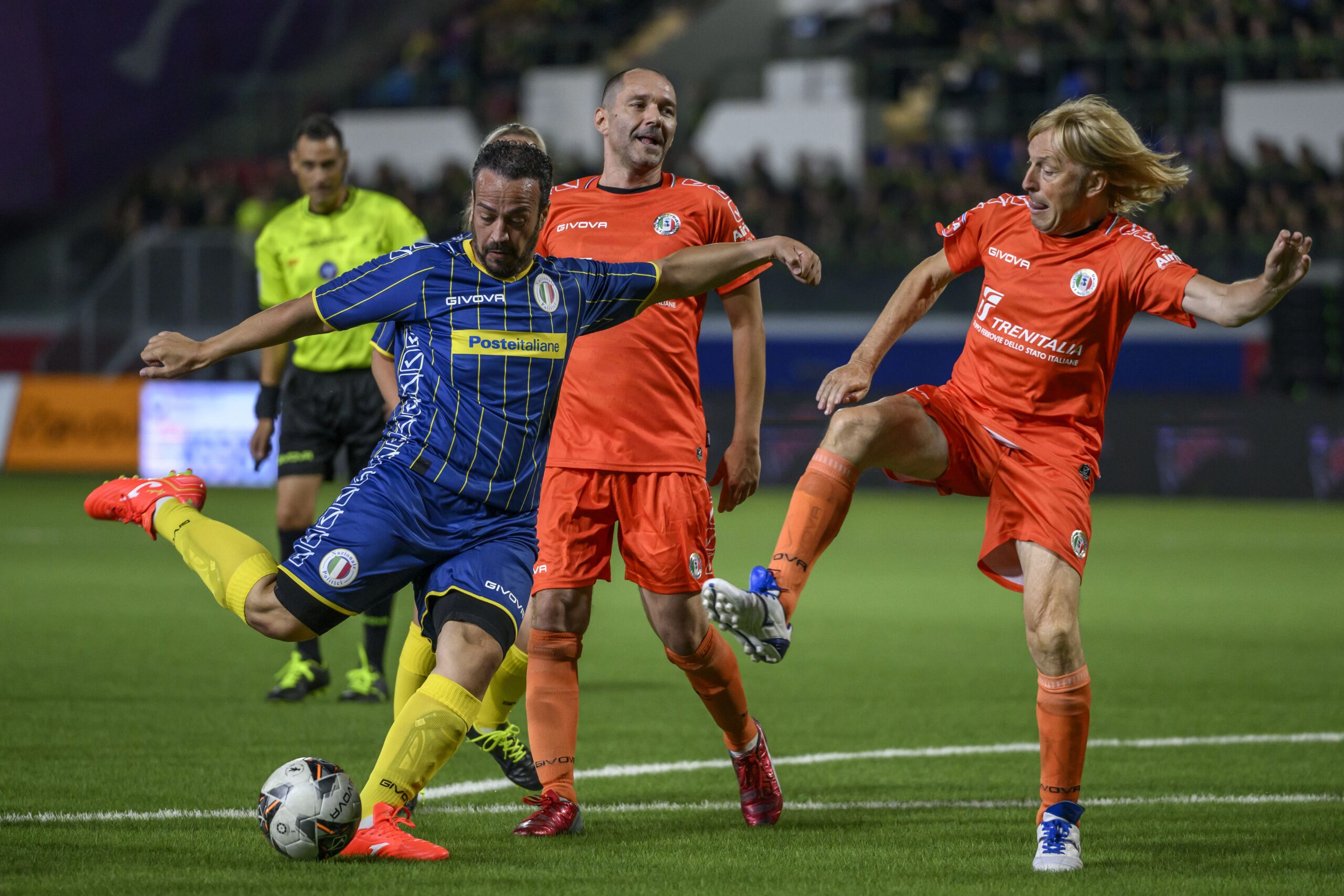 paus-leo-xiv-moedigt-liefdadigheidsvoetbalwedstrijd-voor-kinderen-uit-oorlogsgebieden-aan