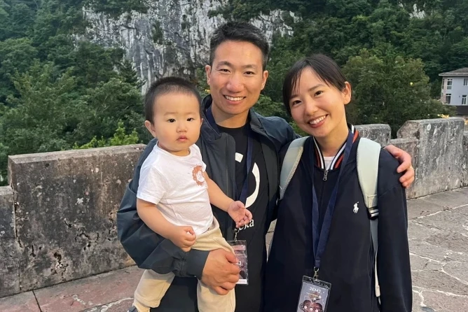 over-het-overdenken-van-een-kruisbeeld-leidde-tot-de-bekering-van-een-jonge-chinese-atheist