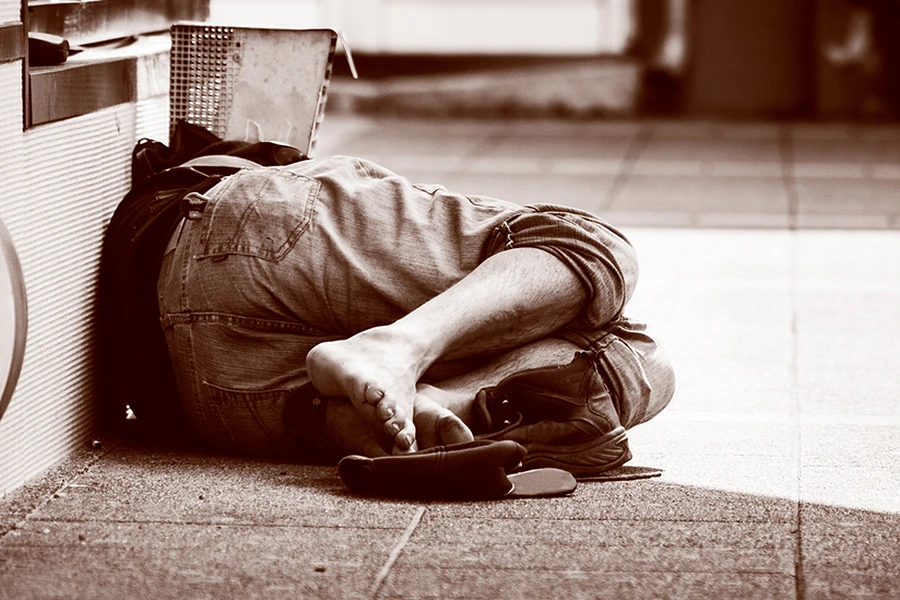 alleen-op-de-mis-vond-ze-haar-roeping-om-anderen-te-helpen-omgaan-met-verslaving