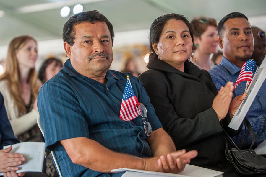 trump-immigratiebeleid-wekt-angst-en-geloof-op-bij-spaanse-katholieke-missen