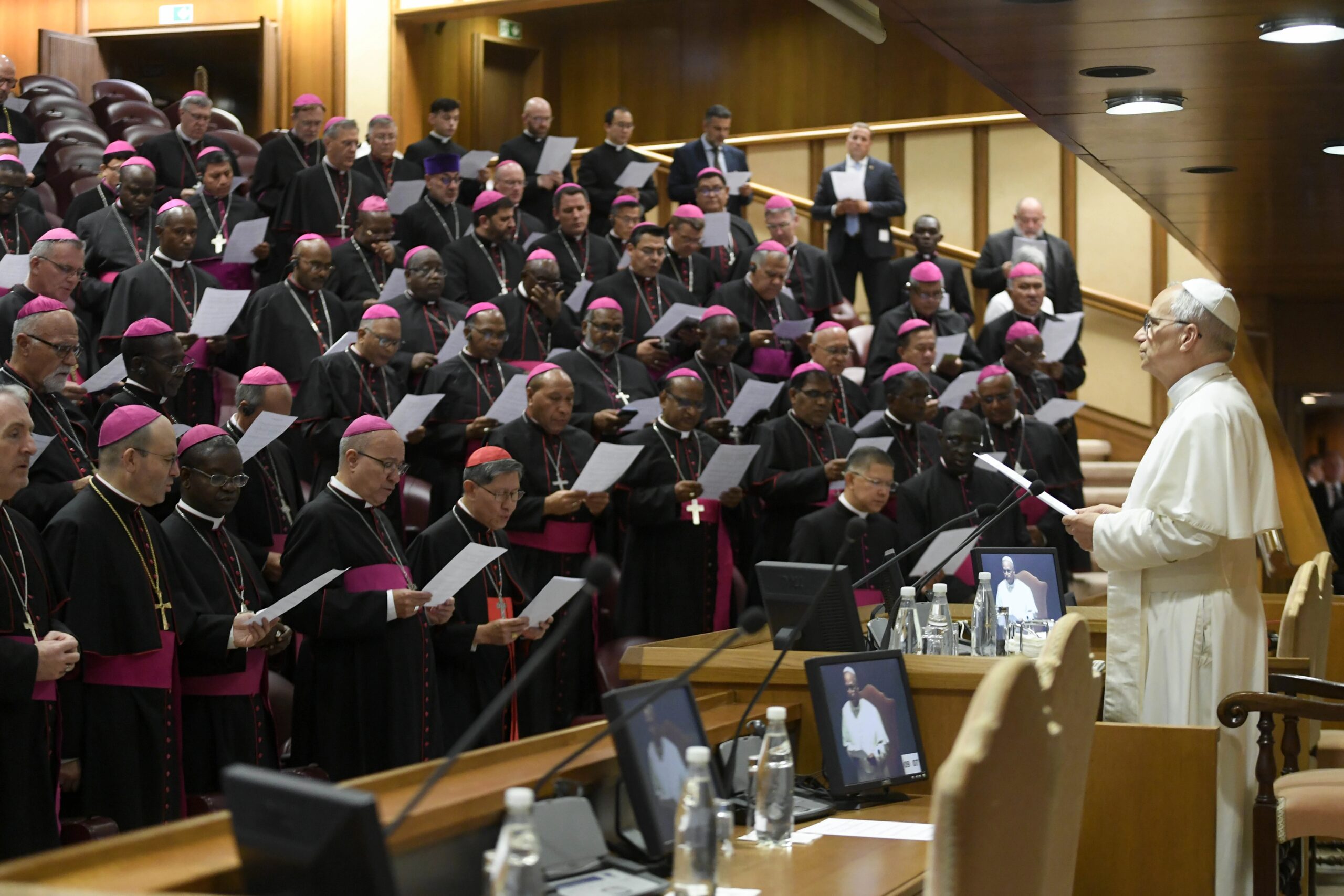 nieuwe-bisschoppen-van-de-katholieke-kerk-rond-hun-vorming-in-rome