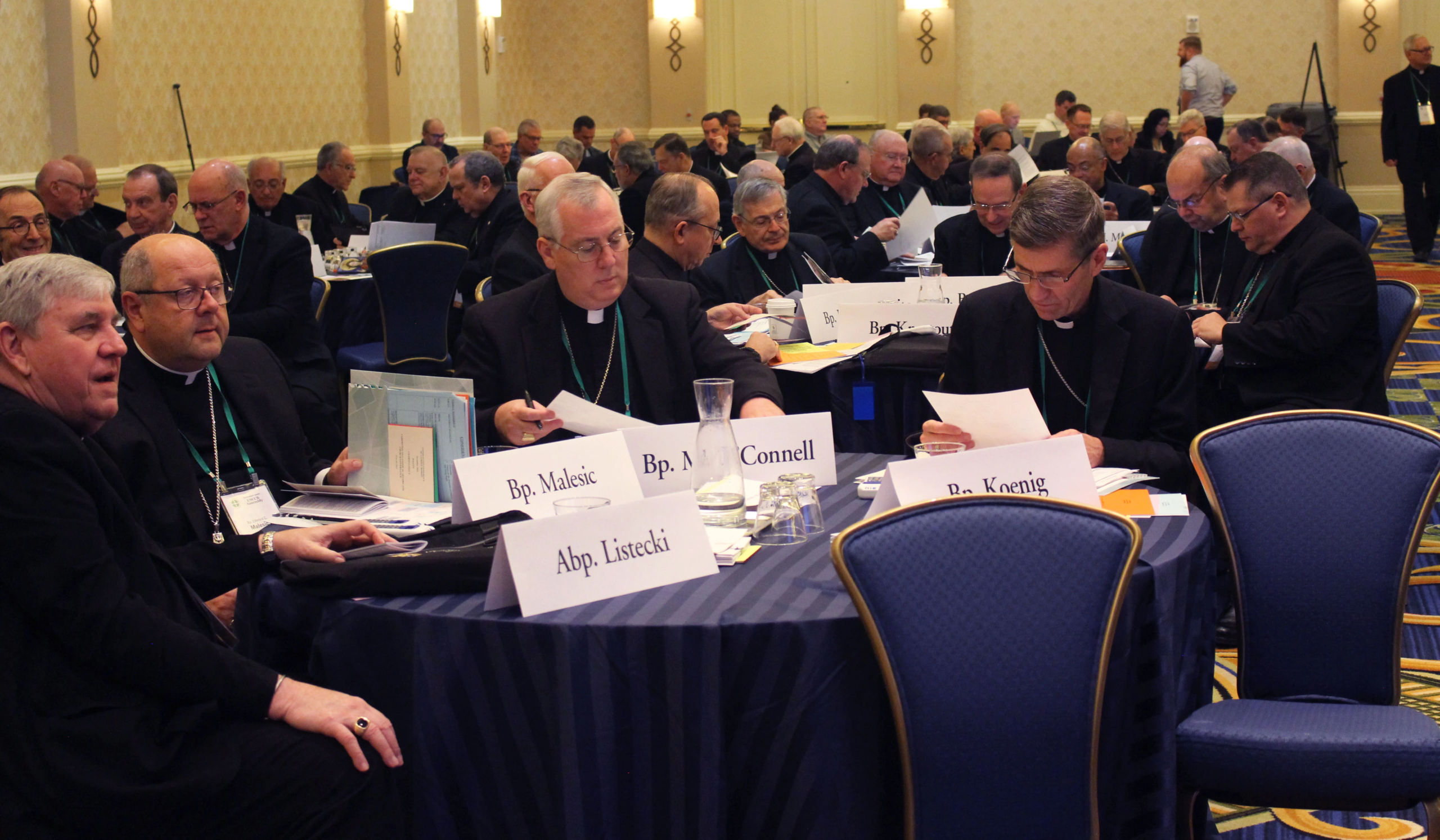 fallout-continues-after-durbin-backs-out-of-catholic-award-over-pro-abortion-beliefs