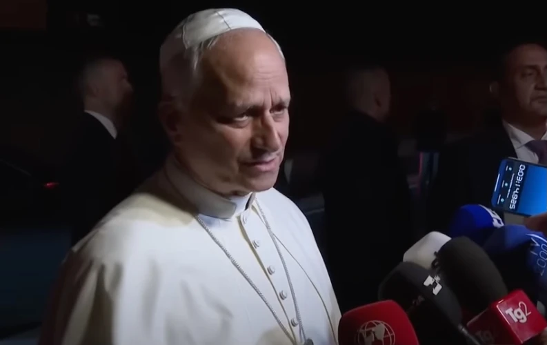 pope-leo-xiv-on-trump’s-gaza-peace-plan:-‘a-realistic-proposal’