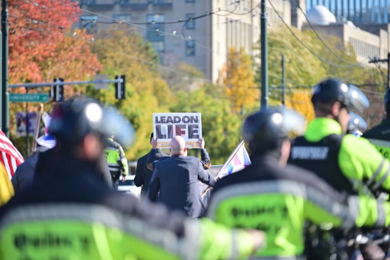 amid-clown-protesters,-boston-men’s-march-for-life-remains-‘prayerful’