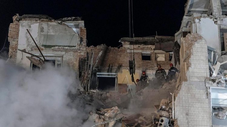 ukraine:-archbishop-of-ternopil-asks-for-prayers-after-deadly-bombing