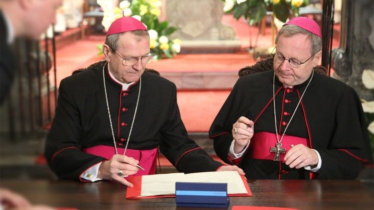 polish,-german-bishops-recall-60th-anniversary-of-post-world-war-ii-reconciliation