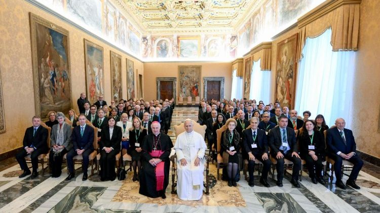 pope-leo-on-ai:-new-generations-must-be-helped,-not-hindered