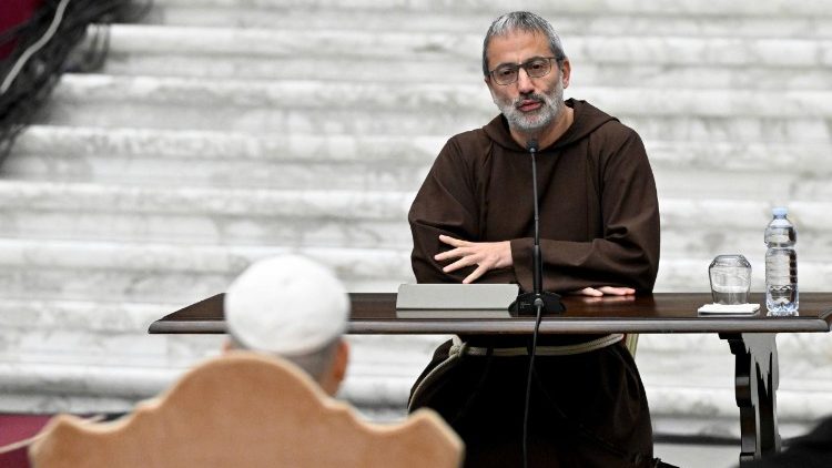 pauselijke-prediker:-advent-is-een-tijd-van-vertrouwende-verwachting