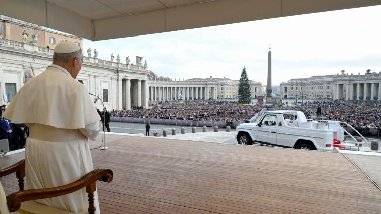 pope-at-audience:-unjust-investments-come-at-‘bloody-price-of-millions-of-human-lives’