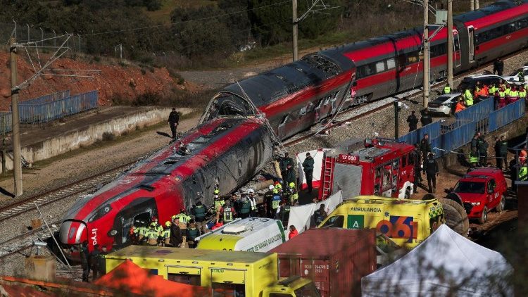 pope-sends-prayers-and-condolences-for-victims-of-spain-train-accident