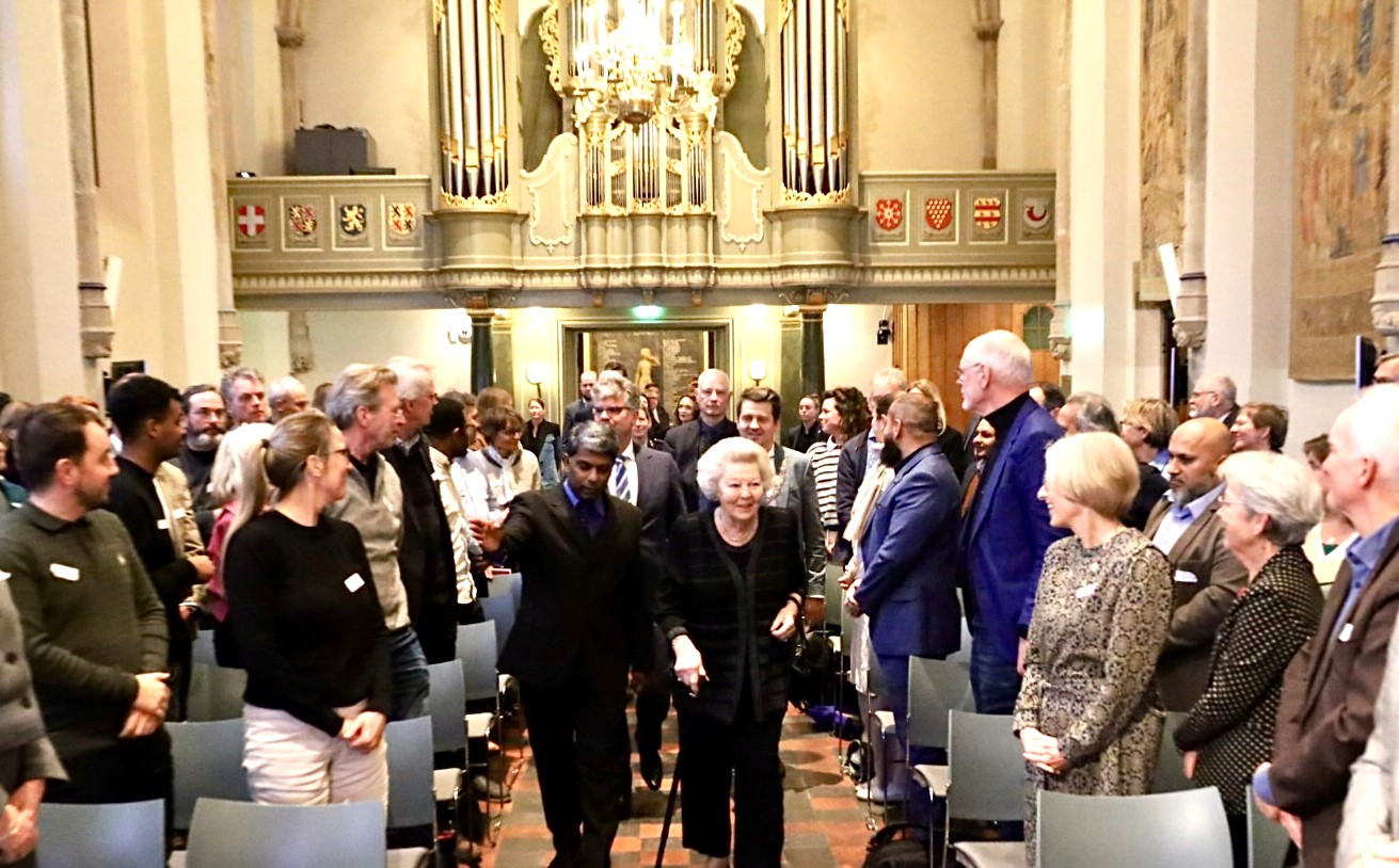 in-vrijheid-verbonden-zet-volgende-stap:-‘de-tussenruimtes-als-basis-voor-ont-moeting’