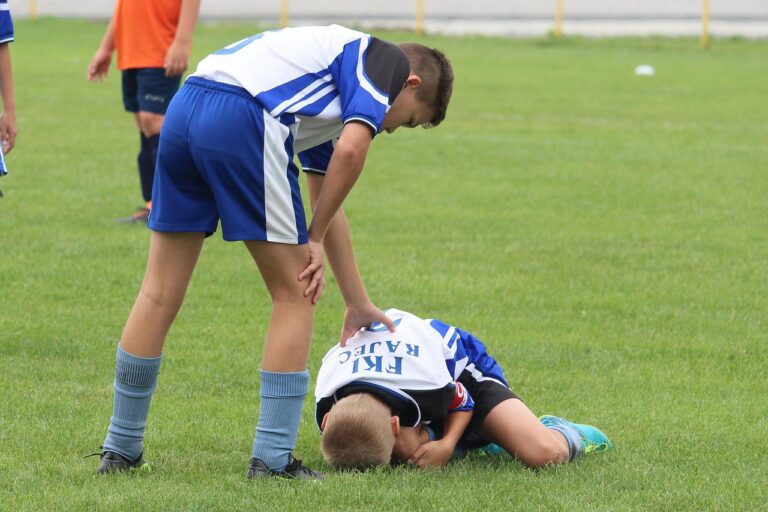 februari-2026-–-waarom-voetbal-een-katholieke-sport-is-(en-zwemmen-niet)…
