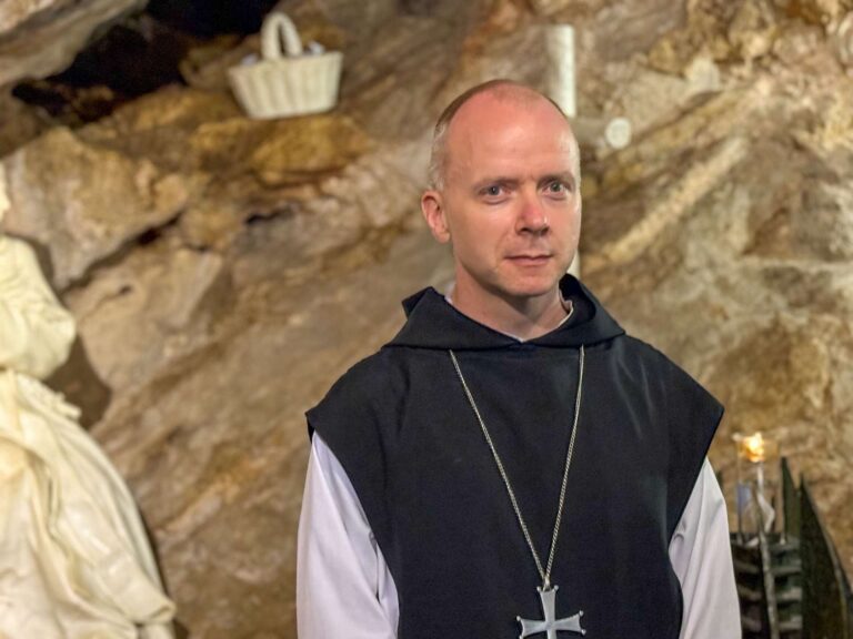 monastic-style-retreat-planned-for-pope-and-roman-curia-at-start-of-lent