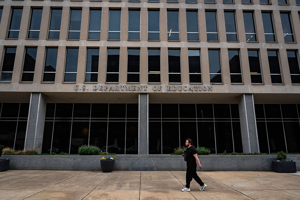 us.-government-reminds-public-schools-to-allow-prayer