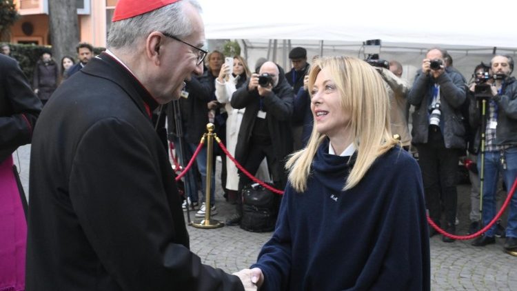 cardinaal-parolin:-heilige-stoel-zal-niet-deelnemen-aan-de-raad-voor-vrede