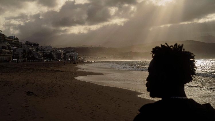 regularisatie-van-migranten-in-spanje:-‘elke-persoon-is-een-doel-op-zich