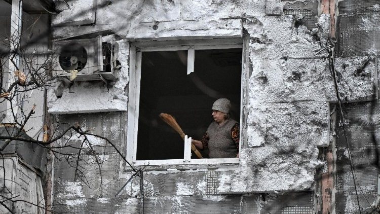 aartsbisschop-gallagher:-elke-oorlog-is-een-morele-en-menselijke-mislukking