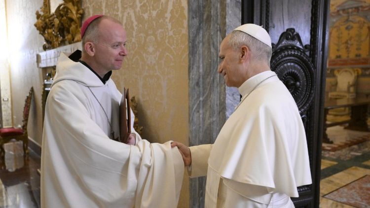 paus-sluit-vastenretreat-af-met-gebed-en-reflectie