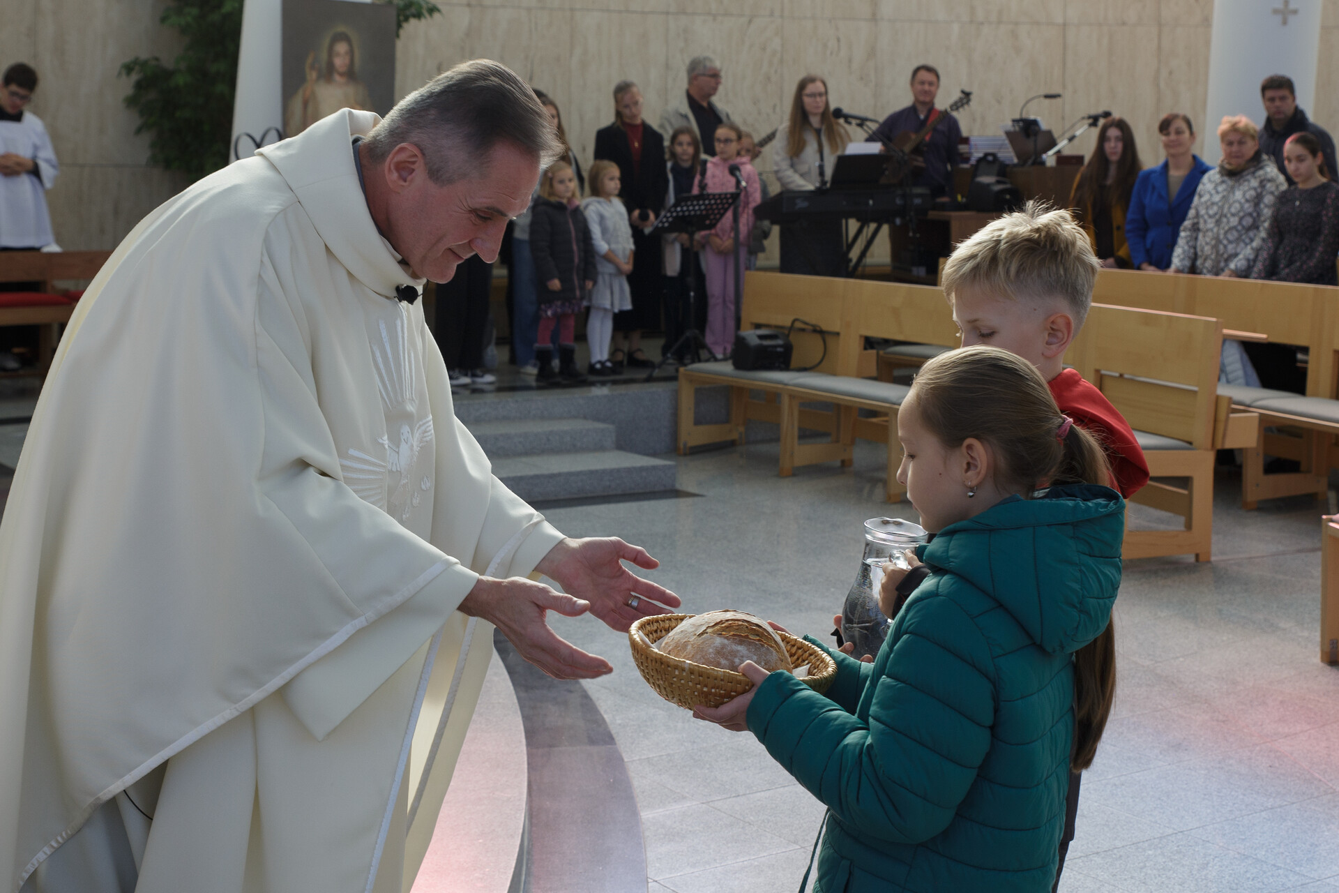 how-czech-catholics-are-crowdfunding-their-priests’-salaries