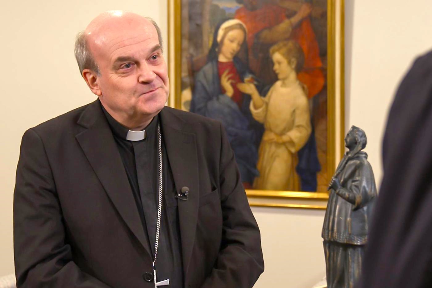 terugkijktip:-geloofsgesprek-bisschop-van-den-hende-over-70-jaar-bisdom-rotterdam