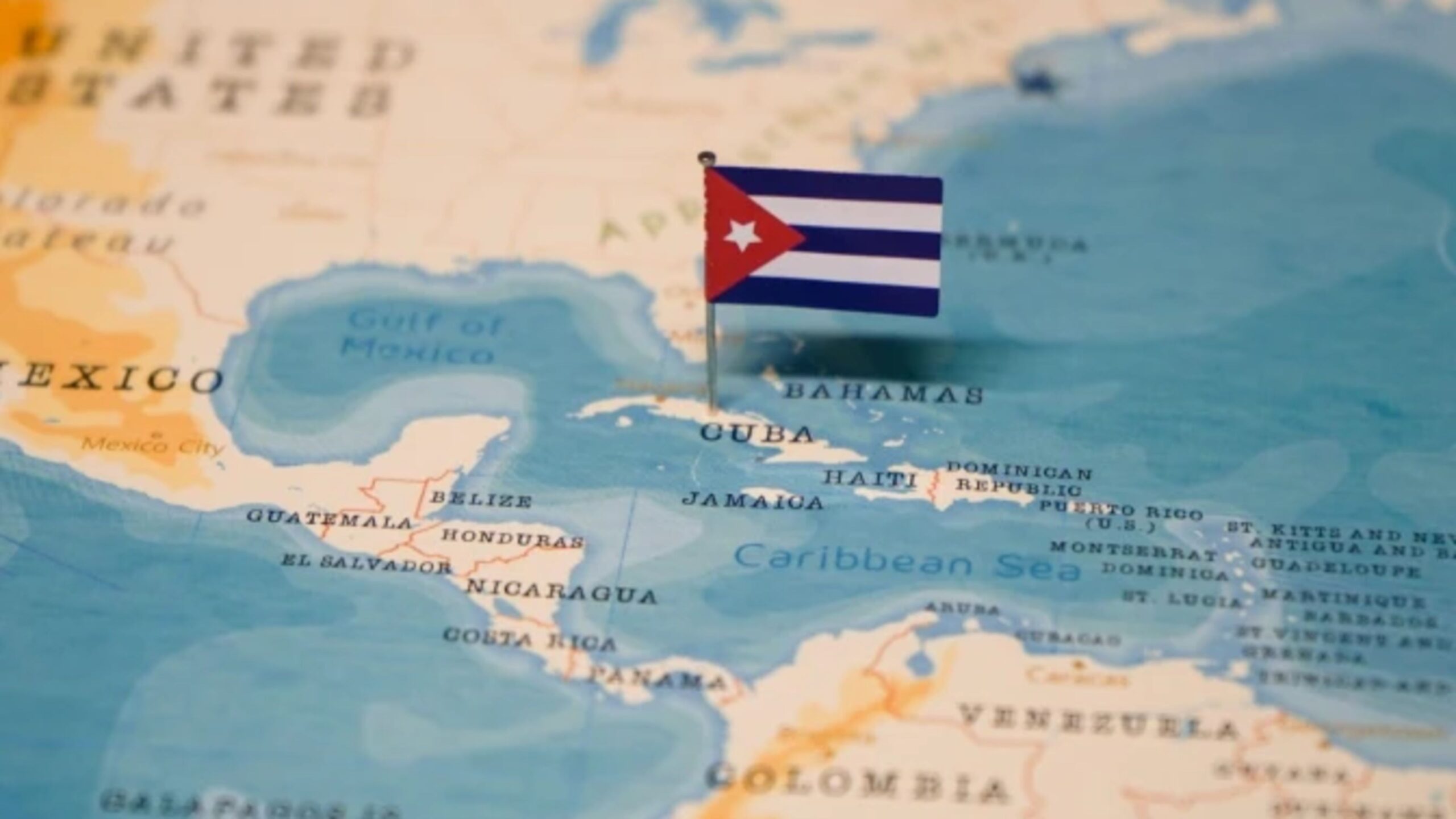 cuban-exiles-sign-freedom-accord-for-cuba