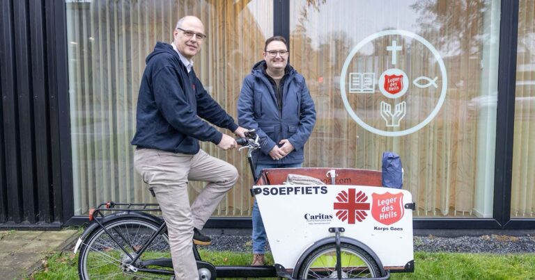 de-soepfiets:-een-bak-vol-soep-en-hoop