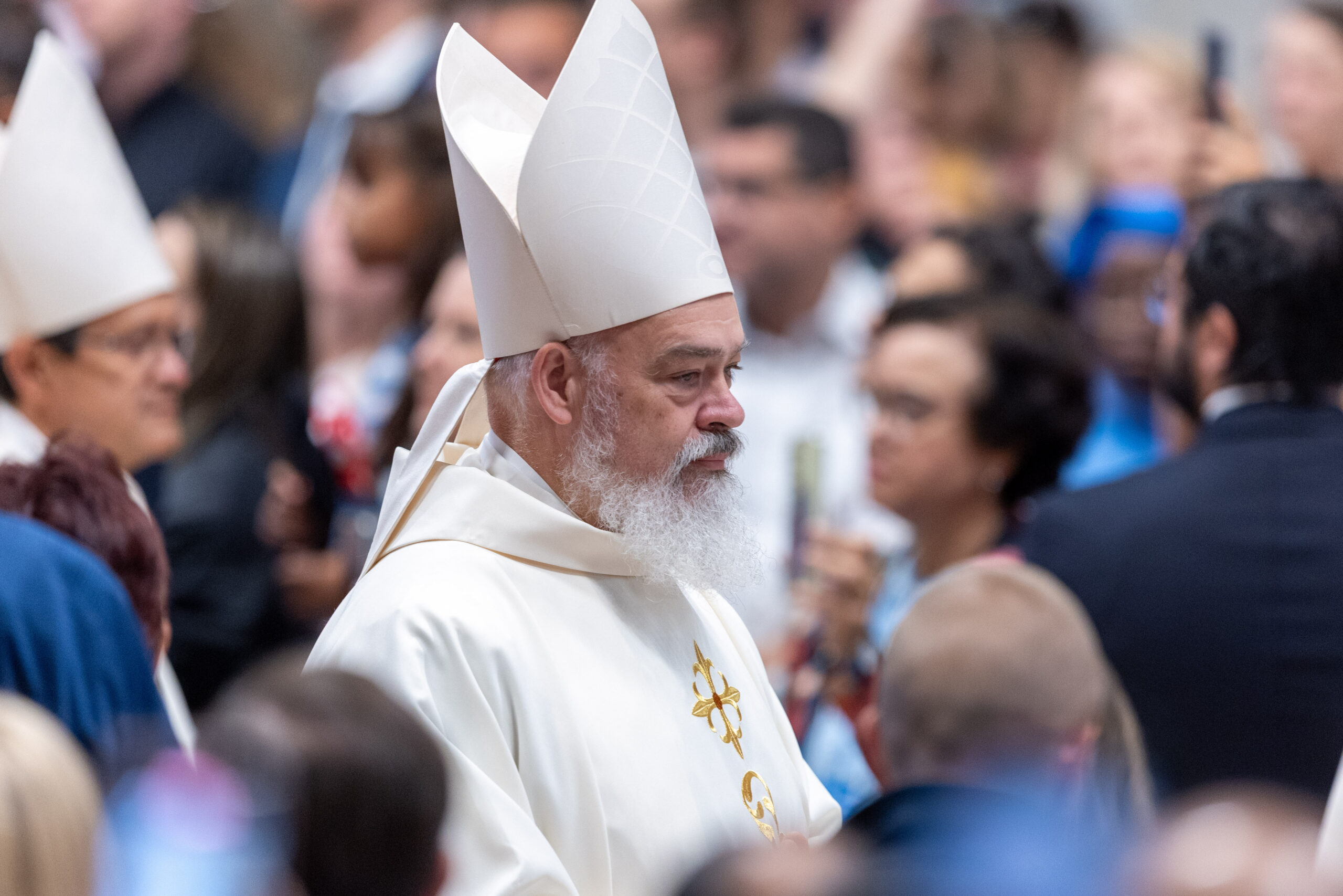 cardinal-mathieu-evacuated-from-iran,-many-catholics-leaving-the-country