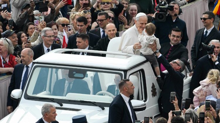 paus-bij-audientie:-kerk-is-profetie-van-vrede-en-eenheid-met-ruimte-voor-iedereen