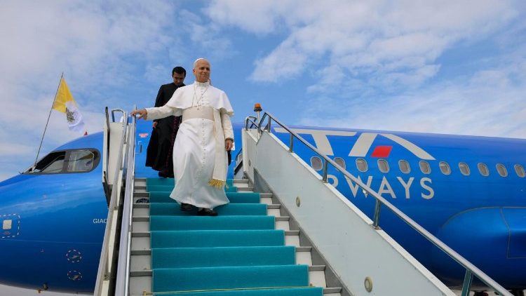 vaticaan-publiceert-motto’s-en-logo’s-voor-de-apostolische-reis-van-de-paus-naar-afrika