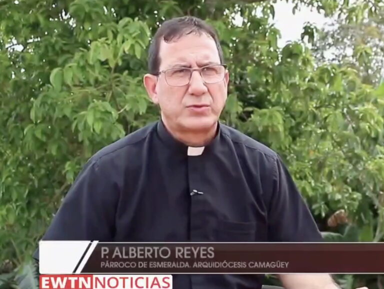 cuban-priest:-in-addition-to-faith-in-christ,-only-democracy-can-save-cuba