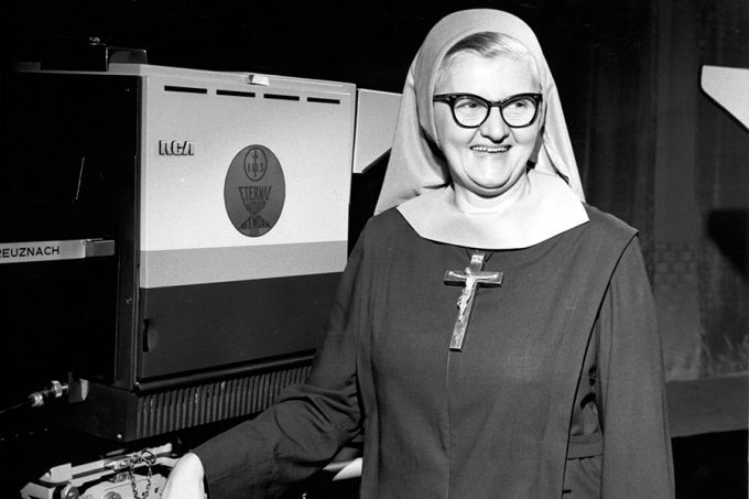 8-ways-mother-angelica-shaped-modern-catholic-media