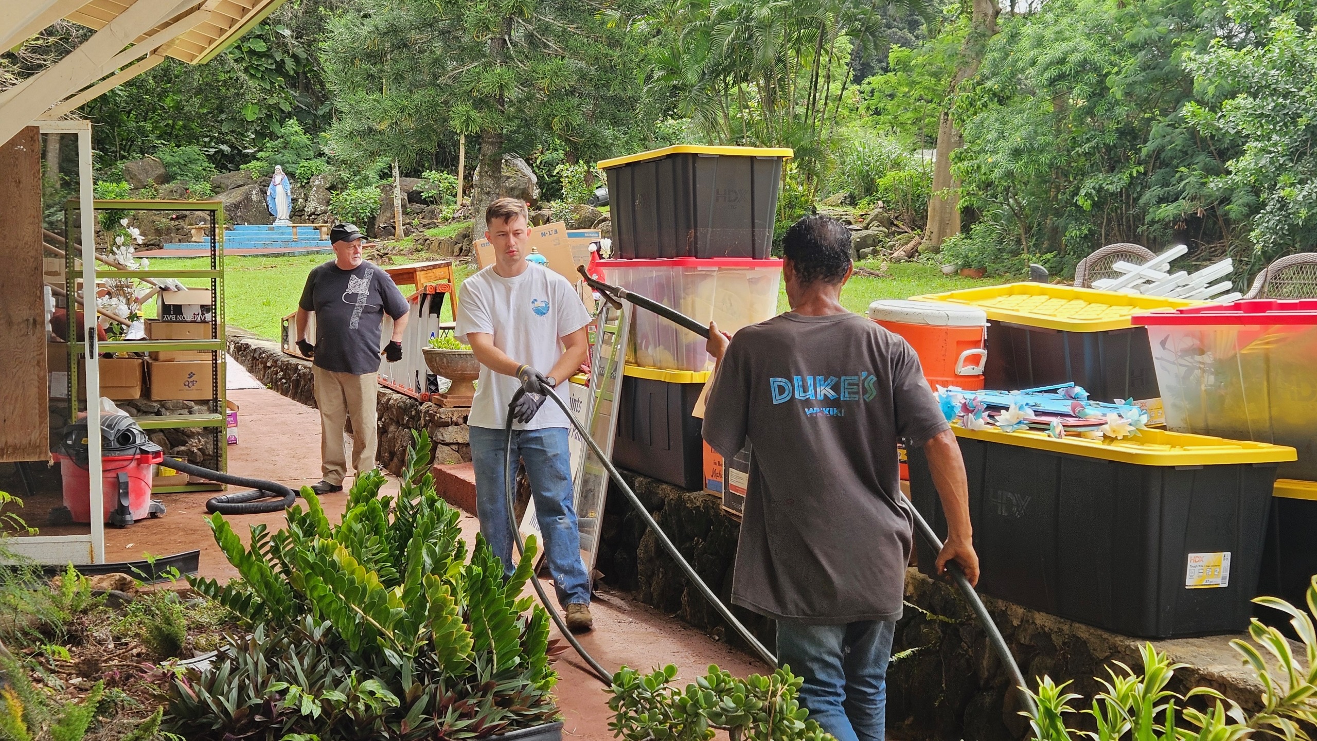 after-storms-devastate-hawaii,-catholic-groups-and-parishes-mobilize-to-aid-victims