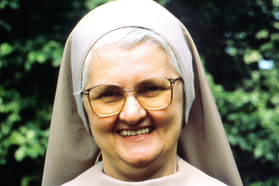 remembering-the-‘shenanigans’-at-mother-angelica’s-first-vows