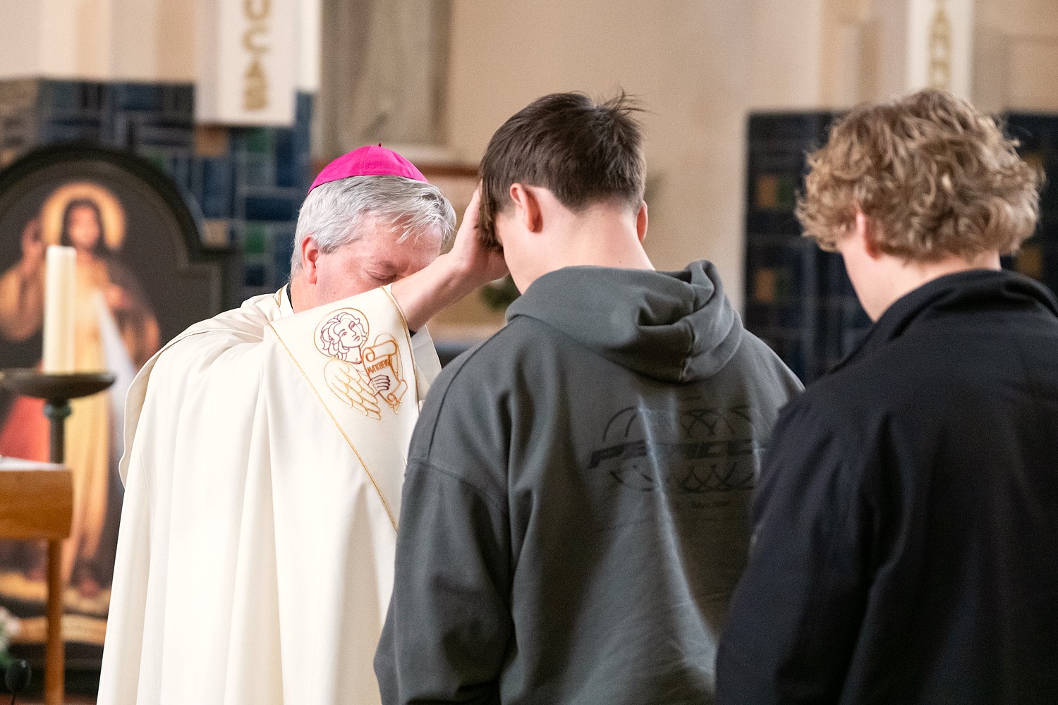 met-pasen-treden-570-mensen-toe-tot-de-rooms-katholieke-kerk