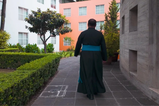 us.,-canadian-seminarians-prepare-in-mexico-to-serve-hispanic-community