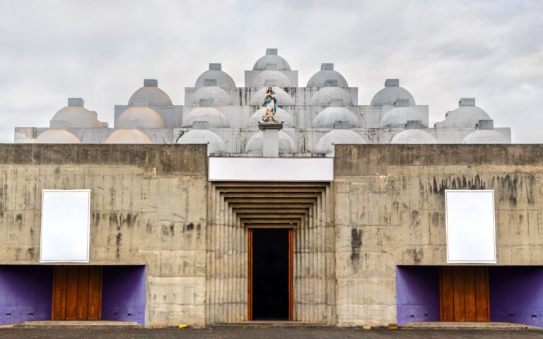 churches-packed-in-nicaragua-for-holy-week-amid-restrictions-and-police-presence