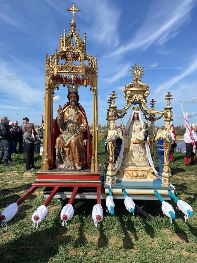 bedevaart-hakendover:-“paasvreugde-onder-een-stralende-zon”