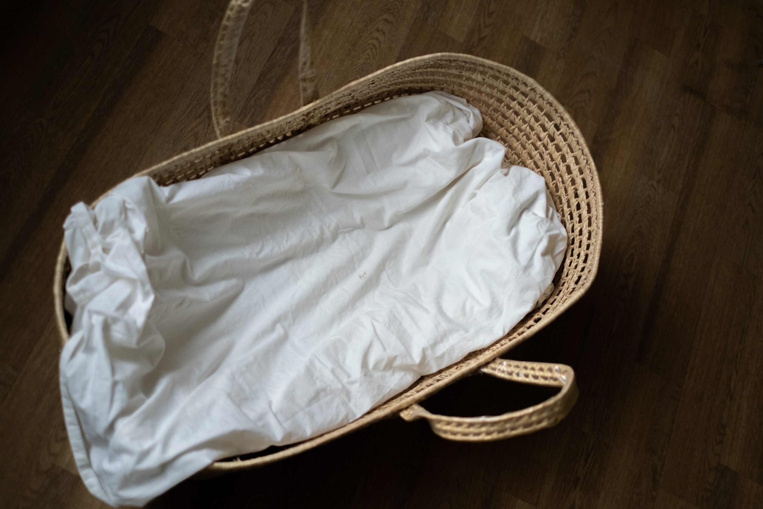 us.-births-declined-slightly-in-2025,-cdc-reports