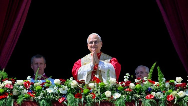 gebedswake-voor-vrede-om-licht-te-gebruiken-van-de-lampe-van-vrede-uit-assisi