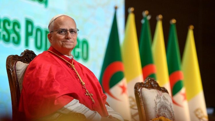 paus-in-algerije:-woestijnen-en-zeeen-moeten-oases-van-vrede-en-wederzijdse-verrijking-zijn