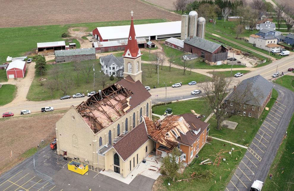 historic-wisconsin-parish-loses-roof-during-severe-weather-outbreak