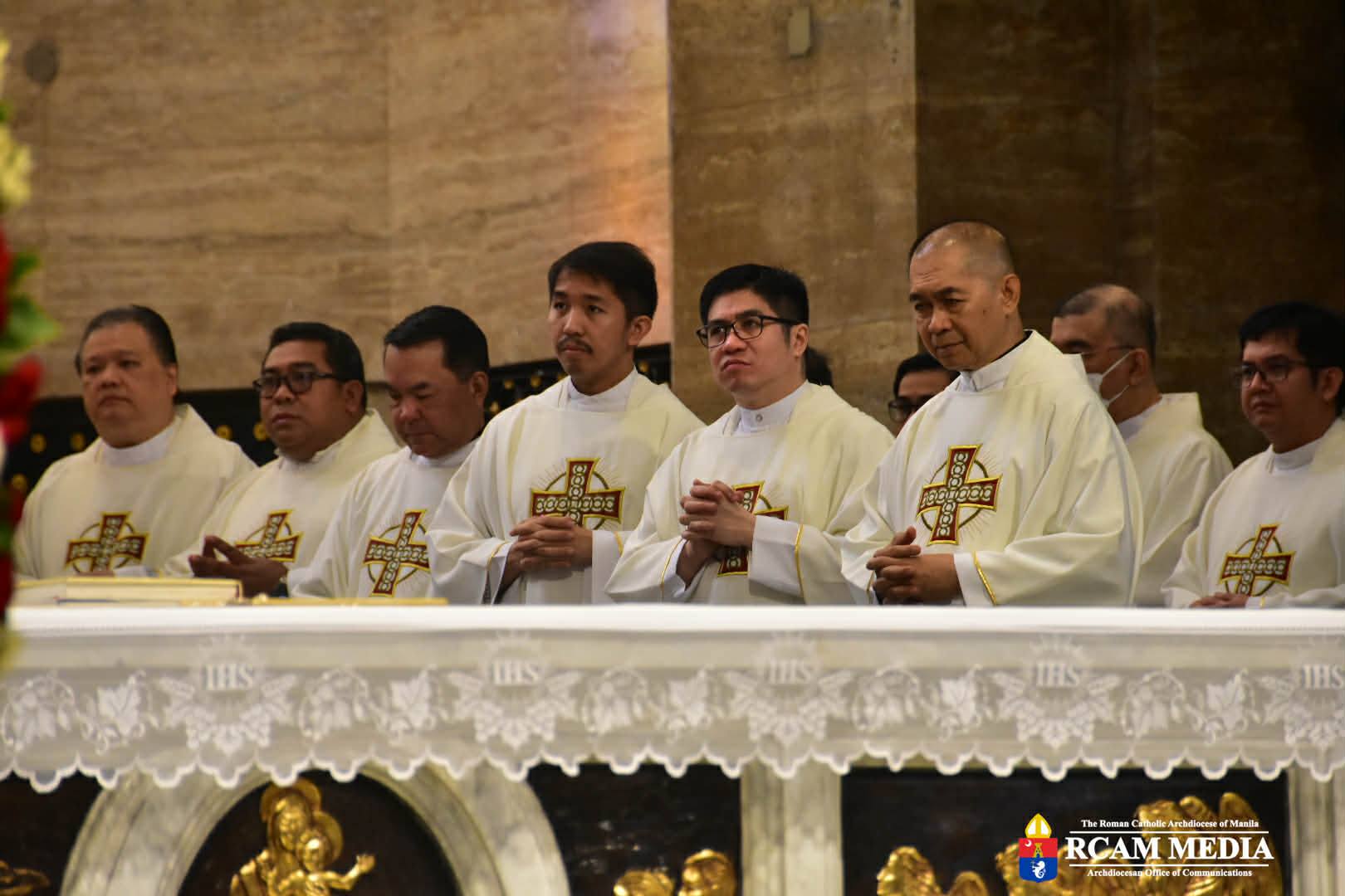 filipino-priests-open-up-about-addiction,-burnout-as-cardinal-warns-of-mental-health-crisis
