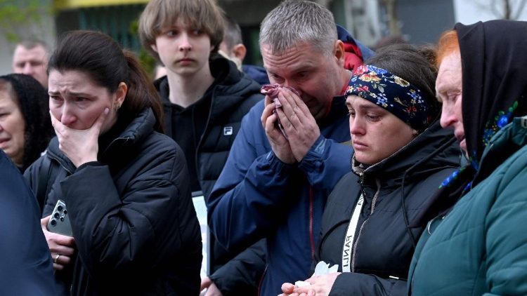 pope-leo-appeals-for-dialogue-to-end-wars-in-ukraine-and-middle-east