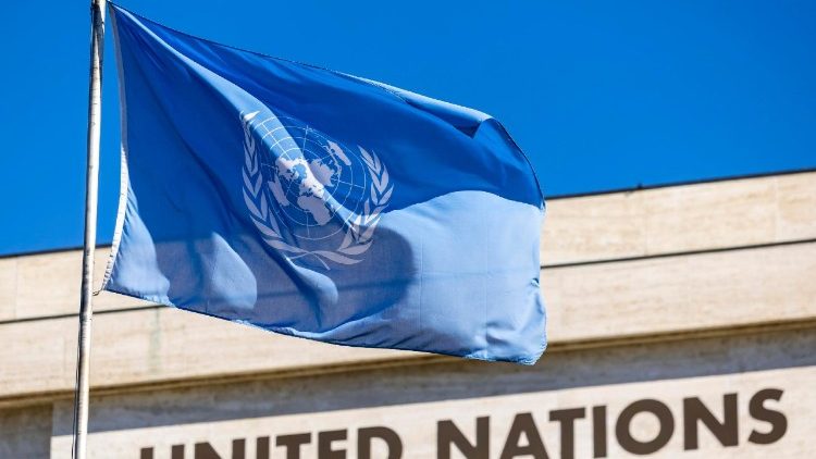 heilige-stoel:-hulp-wordt-niet-verleend-terwijl-de-uitgaven-voor-wapens-toenemen