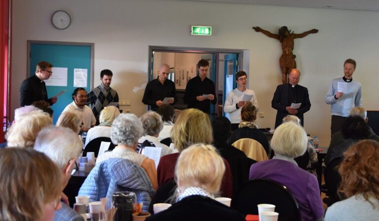 gebedsdag-in-seminarie-in-heiloo:-bidden-om-roepingen