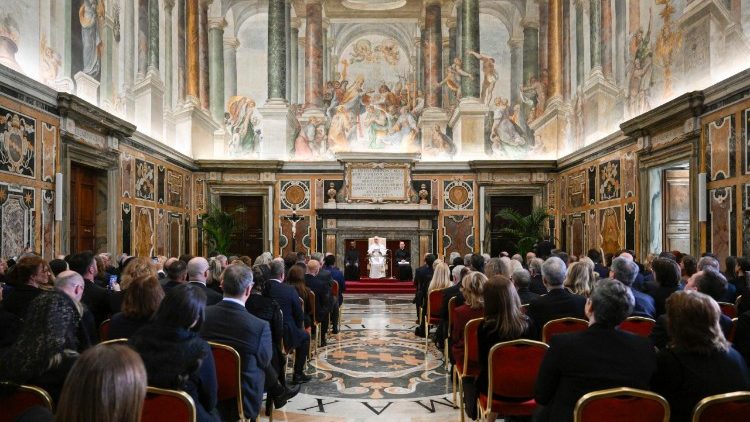 paus-tot-eu-wetgevers:-zoek-eenheid,-geen-conflict-dat-leidt-tot-vernietiging